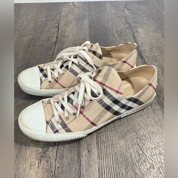 BURBERRY Nova Check Sneakers - Picture 1 of 8